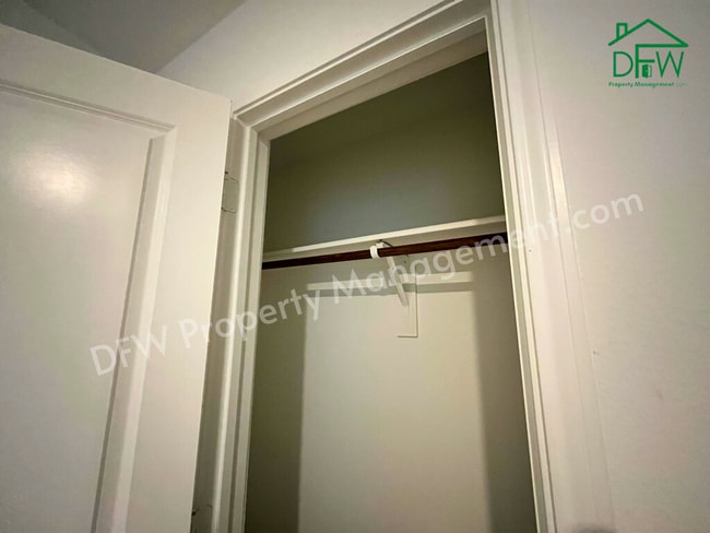 Building Photo - Charming 3-Bedroom Home for Lease in Quiet Little Elm Neighborhood!