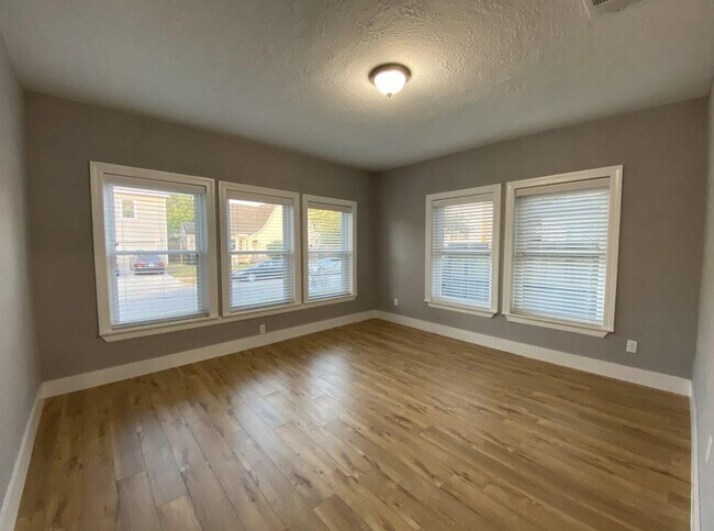 Building Photo - 2802 Palm St