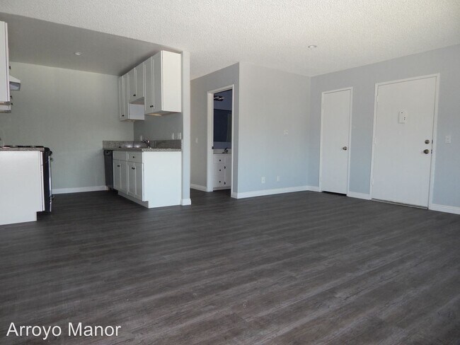 Building Photo - 4571 N Figueroa St