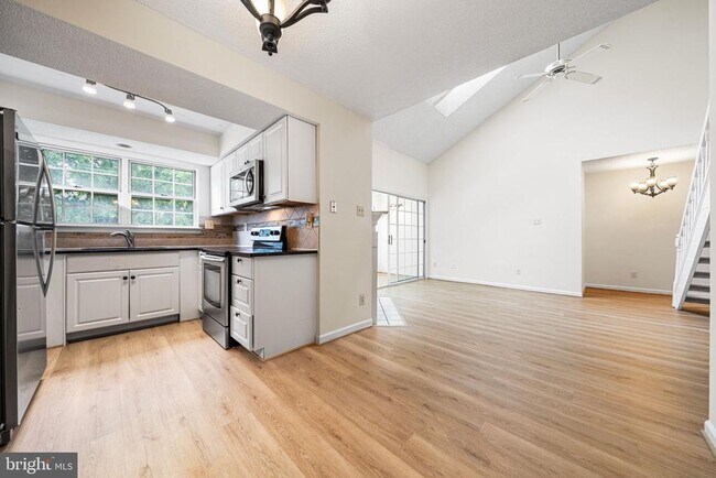 Building Photo - 12109 Green Ledge Ct