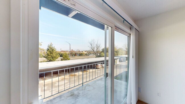 Building Photo - 402 Alameda del Prado