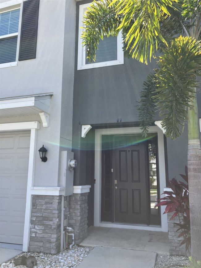 Building Photo - 3 br, 2.5 bath Townhome - 2531 Midnight Pe...