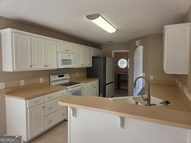 Building Photo - 426 Walthour Dr