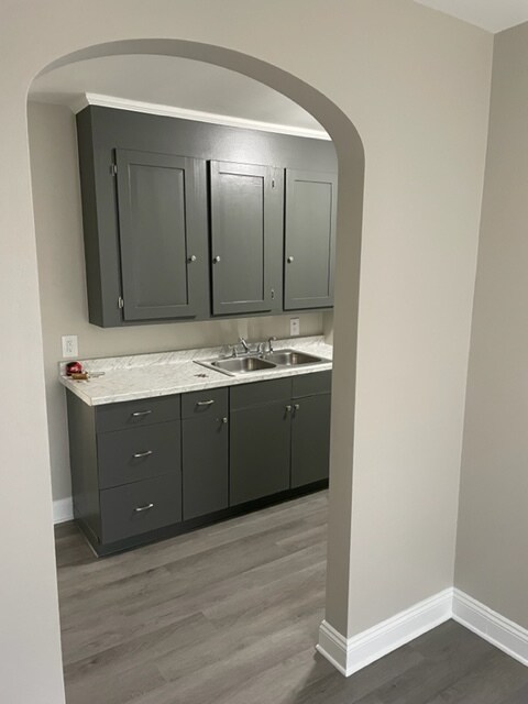 Building Photo - 1360 S Arch Ave