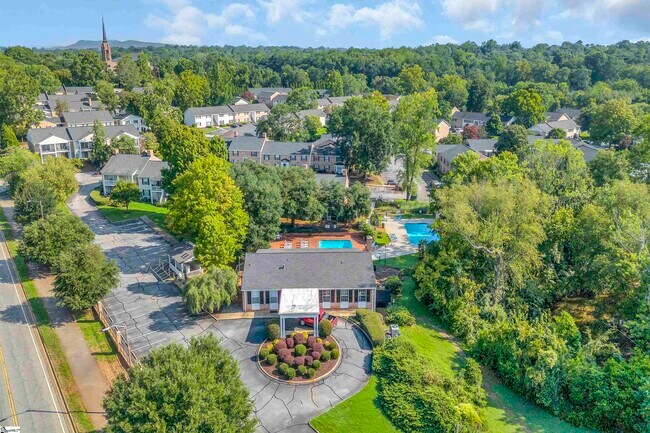 Building Photo - 925 Cleveland St