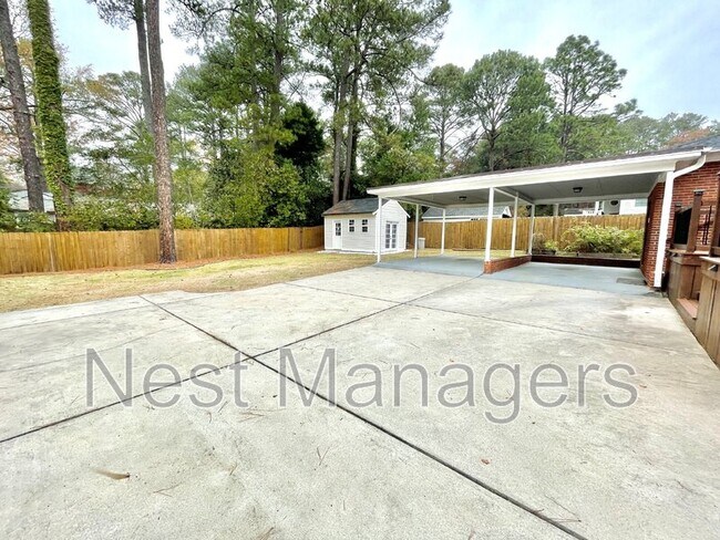 Building Photo - 1430 Pine Valley Loop