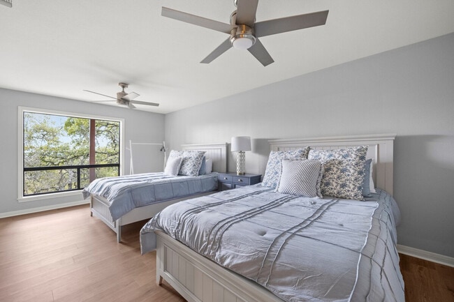 Building Photo - 515 Golden Eagle Loop