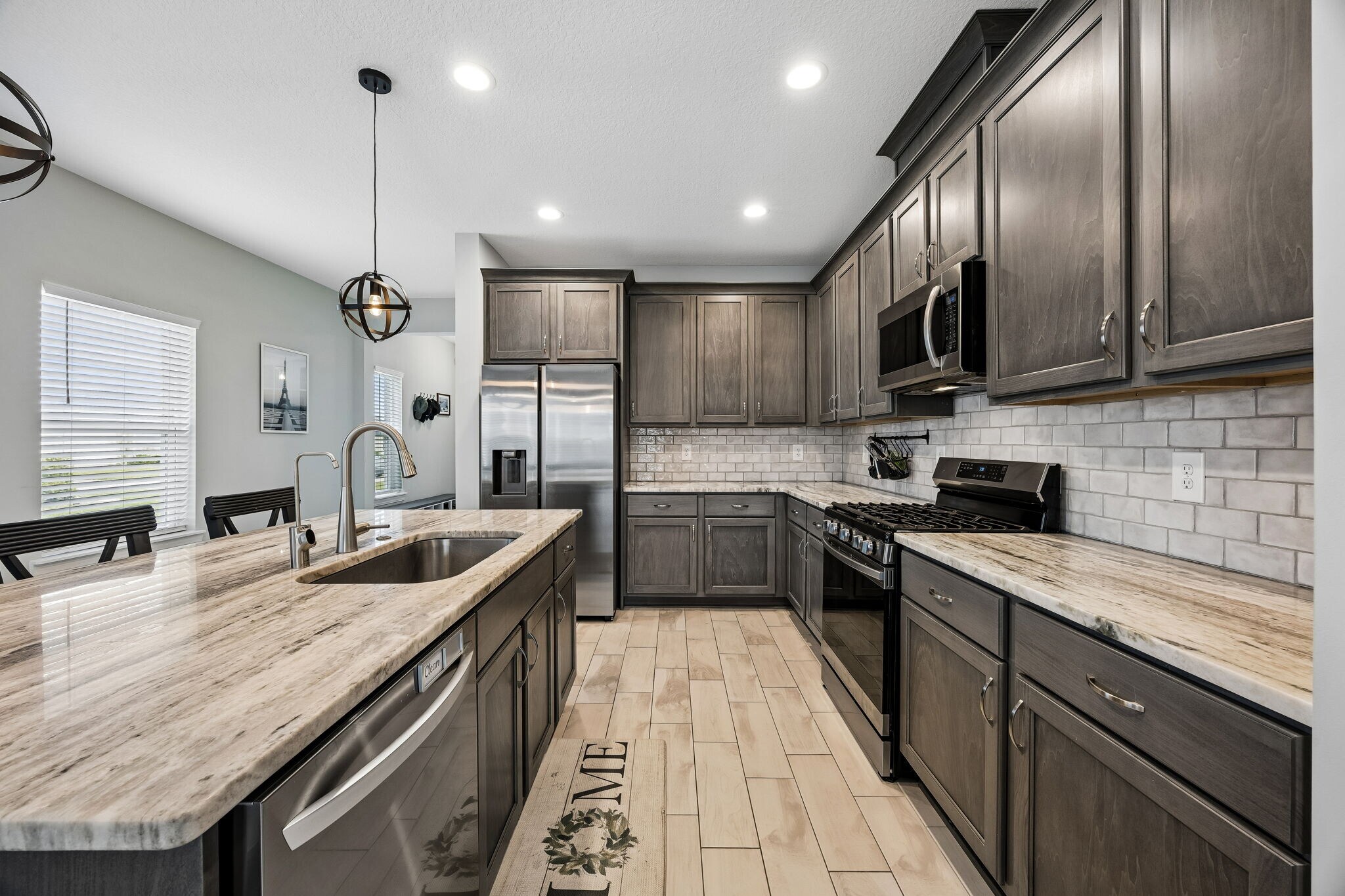 Building Photo - 159 Rose Dew Dr