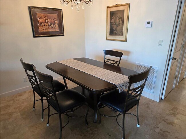 Building Photo - 6100 Bahia Del Mar Cir N