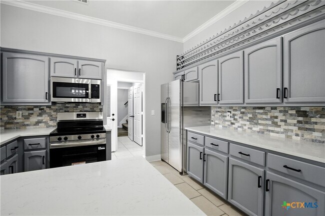 Building Photo - 4005 Midway Dr