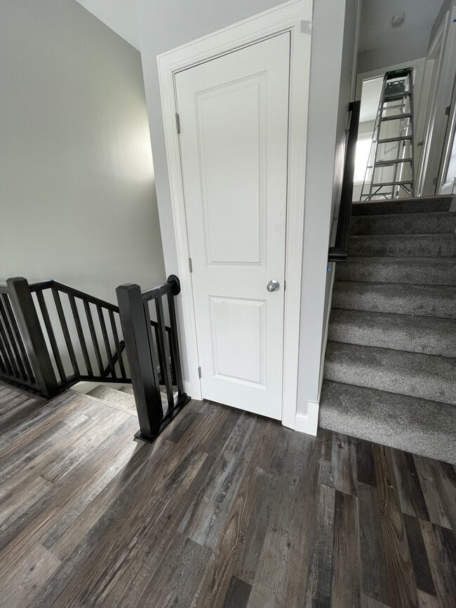 Building Photo - 18448 English Ave