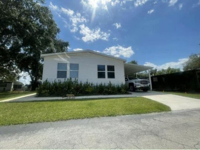 Primary Photo - 26 Pathway Ct
