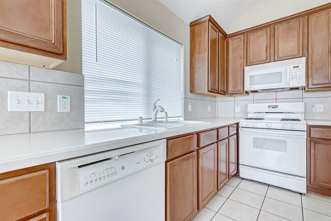 Building Photo - 12619 Colony Hill Ln