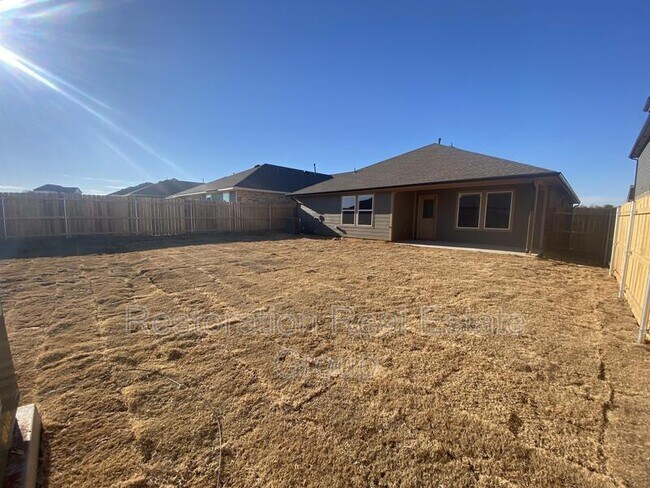 Building Photo - 2740 Alice Wy