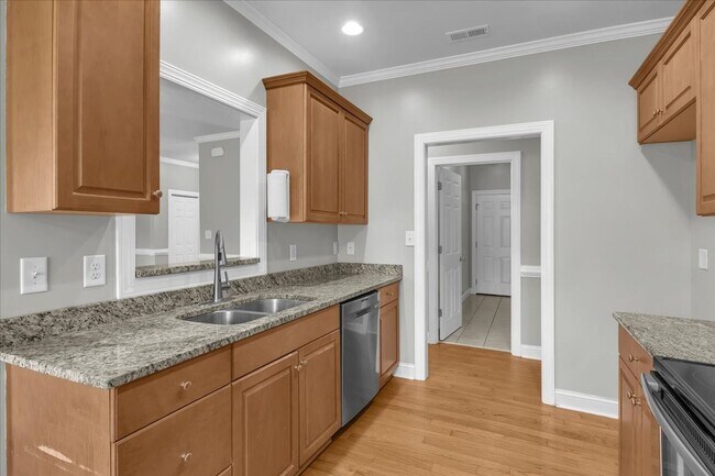 Building Photo - 164 Backfield Pl