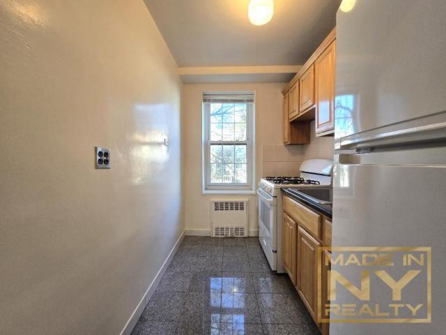 Primary Photo - 1 bedroom in Briarwood NY 11435