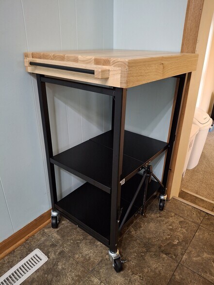 Building Photo - 2012 1st St