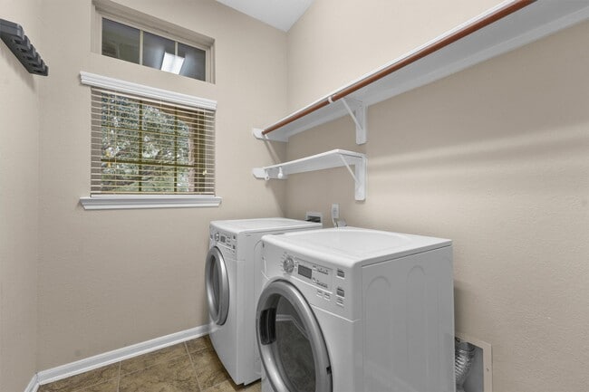 Building Photo - 22403 Pebble Falls Ln