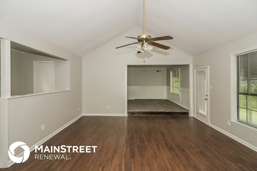 Building Photo - 6063 Colonyhill Dr