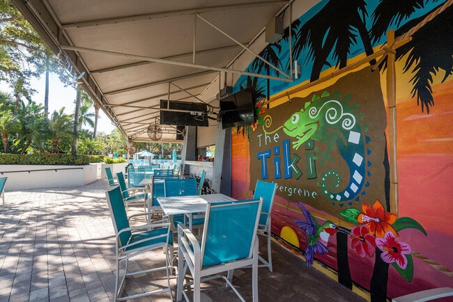 Building Photo - 318 September St