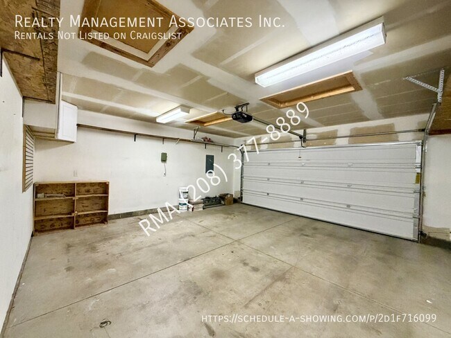 Building Photo - 1442 W Hayfield Ct