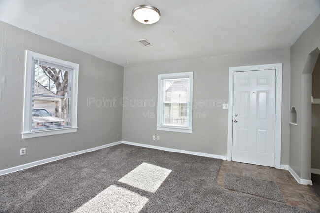 Building Photo - 2006 S Emporia St