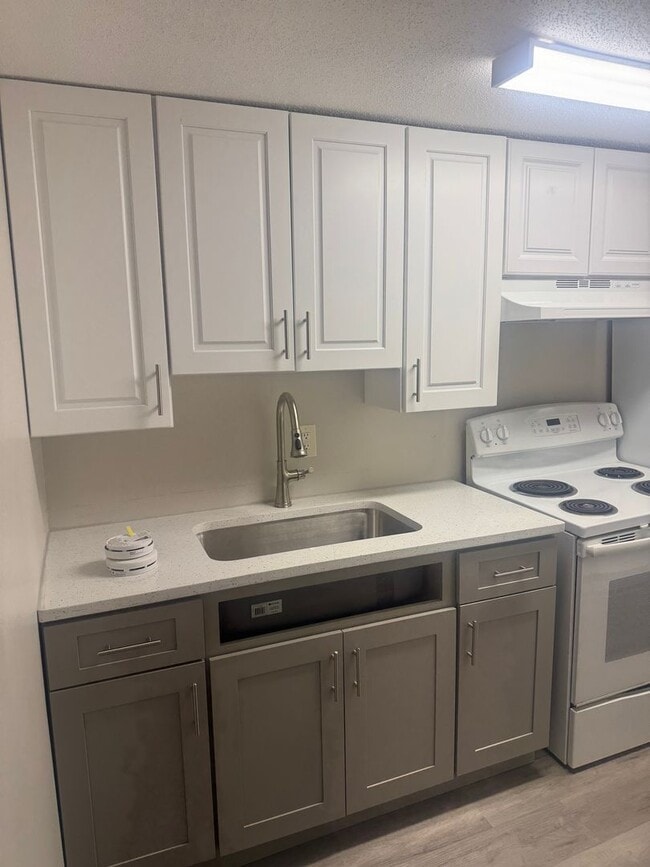 Building Photo - One Bedroom Unit--Southwick Ma