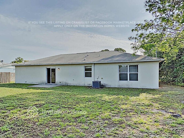 Building Photo - 1066 SE Proctor Ln