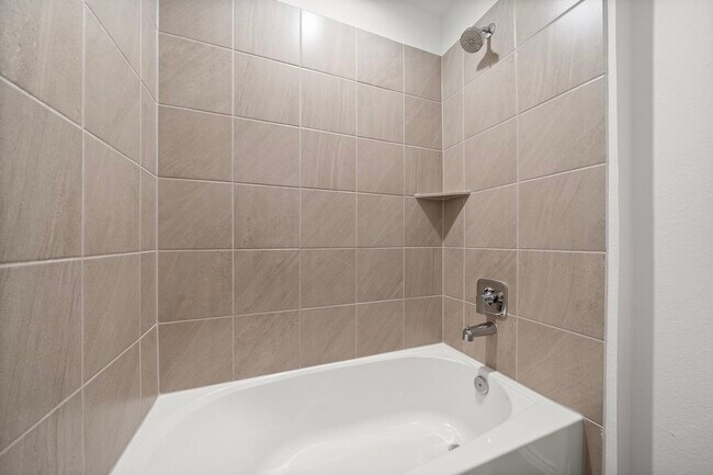 Building Photo - 807 Brazos Trl