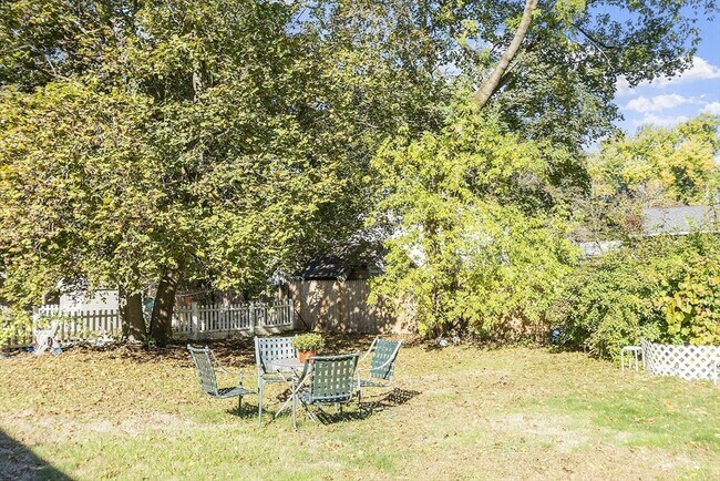 Building Photo - 31 Marion Rd