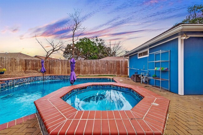 Building Photo - 15734 Pagehurst Dr