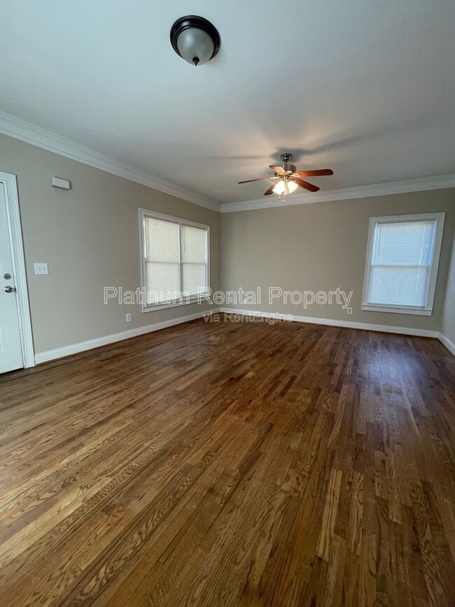 Building Photo - 750 Terry St SE