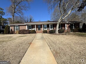 Building Photo - 161 Deerwood Cir