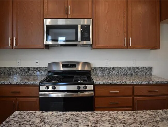 Building Photo - 8168 Oxbow Lndg Lp