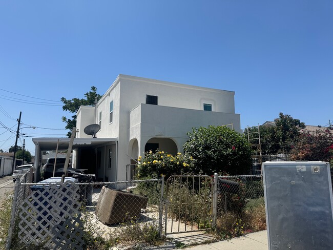 Primary Photo - 516 W 109th St