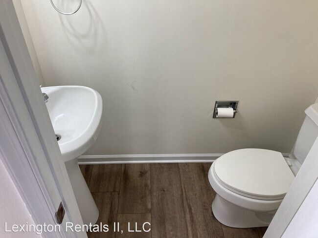 Building Photo - 3 br, 2.5 bath House - 118 Lexington Place