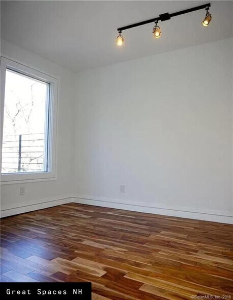 Building Photo - 55 Trumbull St