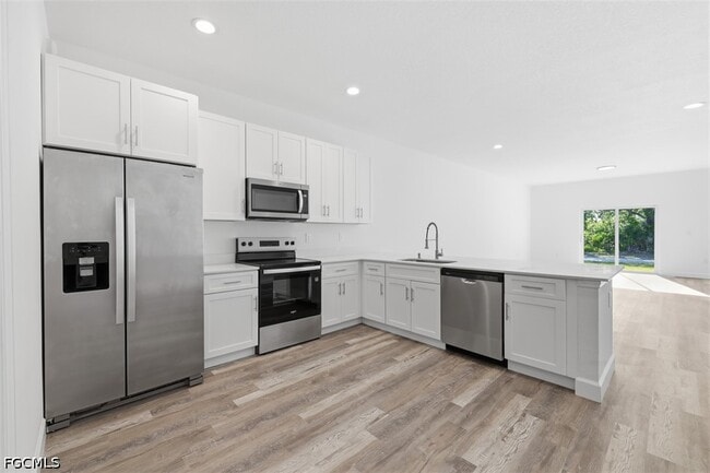 Building Photo - 10087 Amicola St