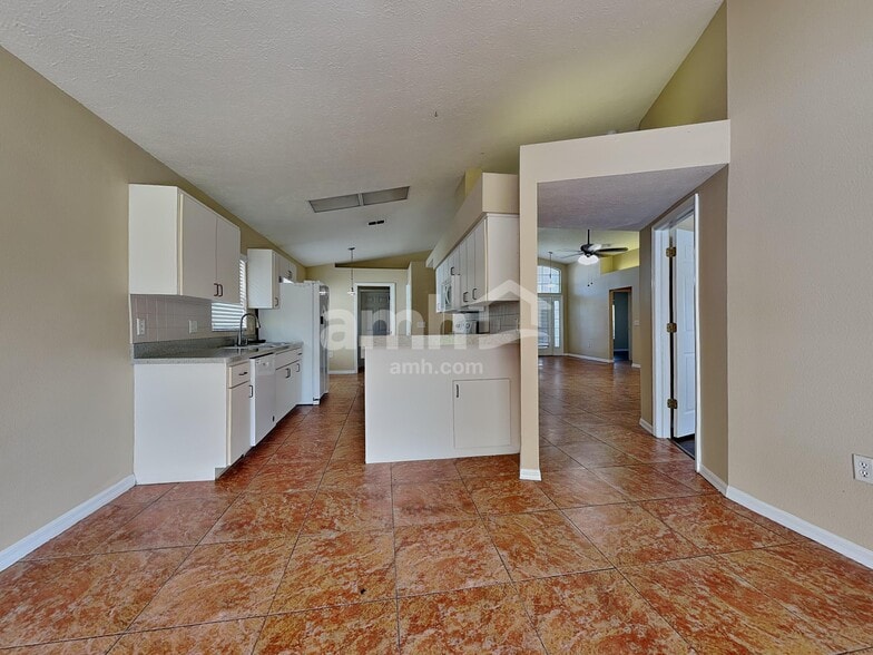 Building Photo - 11706 Leda Ln