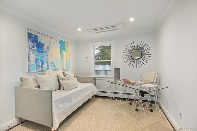 Building Photo - 11 Orchard Ave