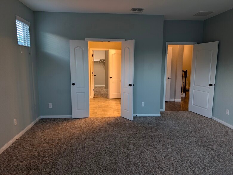 Building Photo - 13302 Frio Parke