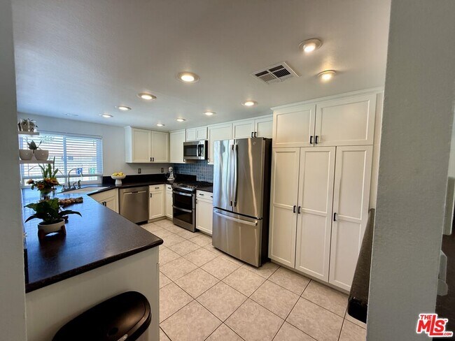 Building Photo - 68325 Peladora Rd