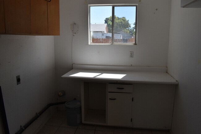 Building Photo - 1333 Frank Ave