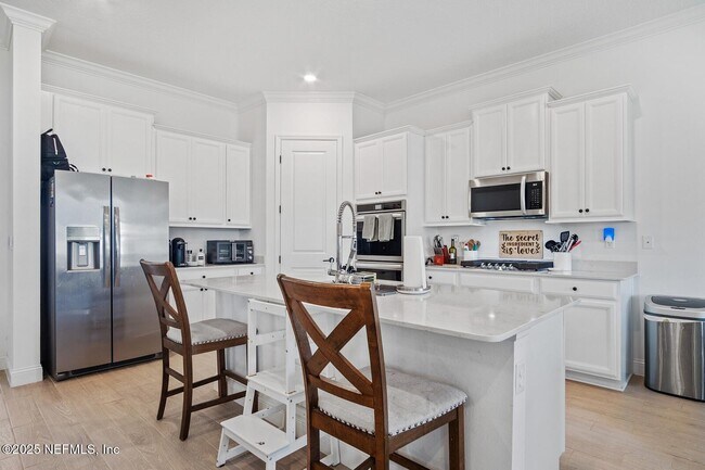 Building Photo - 181 Oaklawn Ct