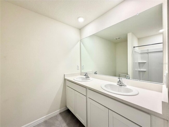 Building Photo - 31031 Silver Stage Dr