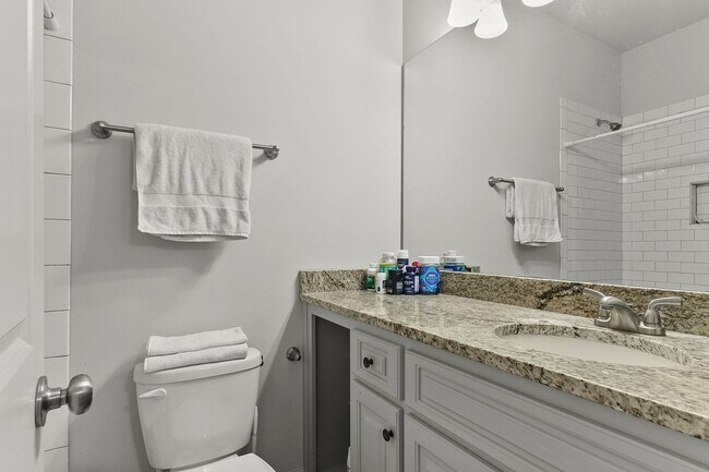 Building Photo - Spacious 3 Bedroom 3.5 Bath Available Fall 2026! Schedule your Tour and Apply today!