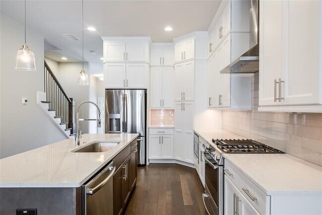Building Photo - 4308 Parkside Pl