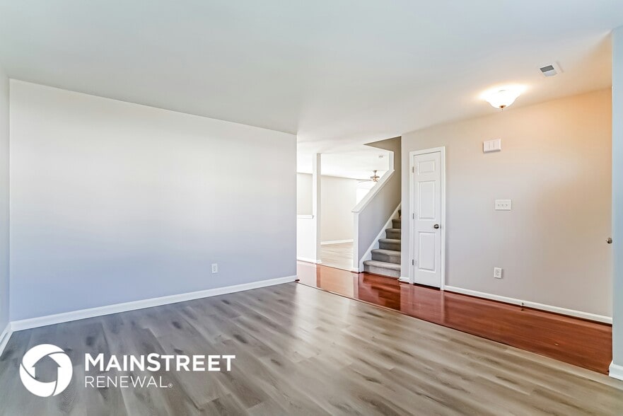 Building Photo - 4201 Springfield Creek Dr