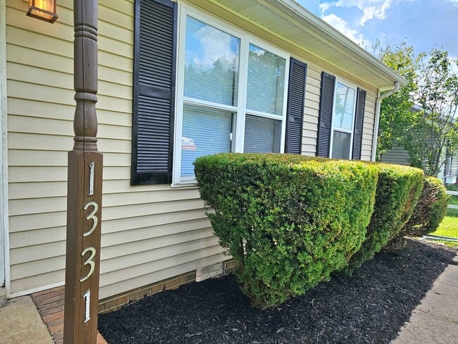 Building Photo - 1331 Hugh Hunter Rd