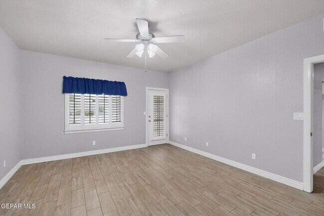 Building Photo - 1365 Desert Canyon Dr